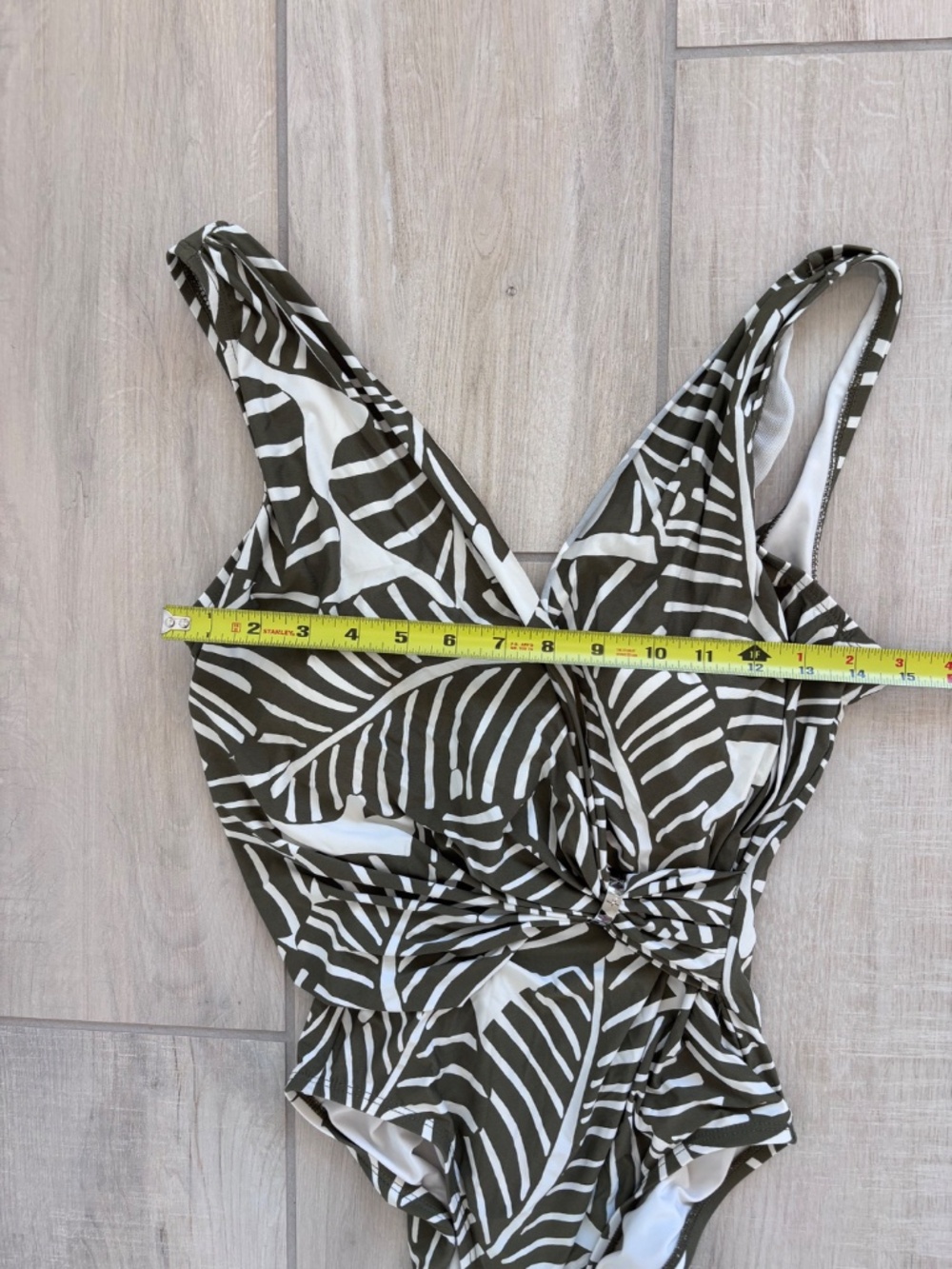 DKNY Tropical Palm Wrap One-Piece Swimsuit, size 8 - Picture 8 of 9